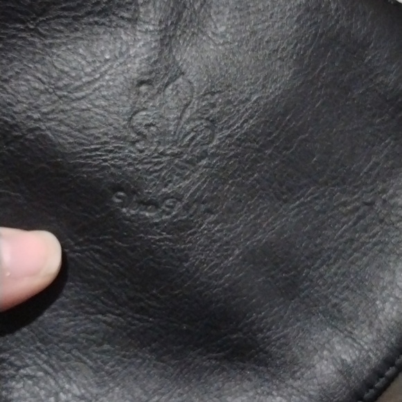 Genuine Leather Black Vera Pelle Heart shaped crossbody bag, adjustable - Picture 3 of 4